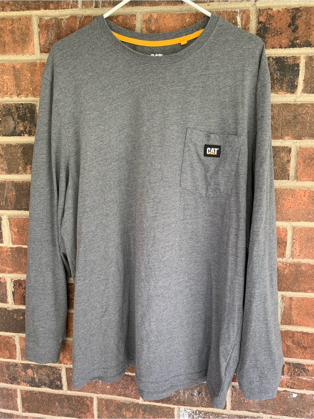 CAT Men's Long Sleeve Pocket Tee in Gray